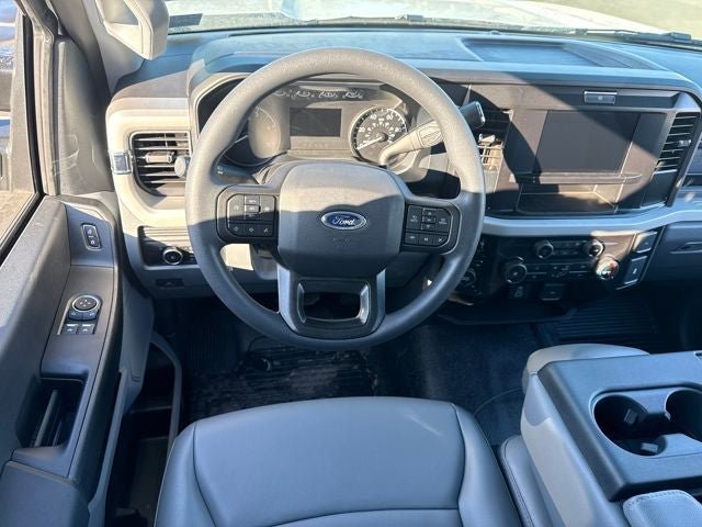 New 2026 Ford F550 4x4 Regular Cab Super Duty image 16