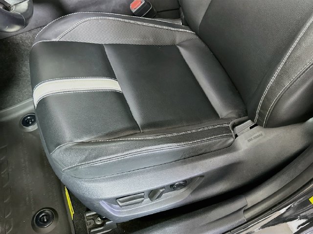 Certified 2025 Toyota Camry SE FWD image 22