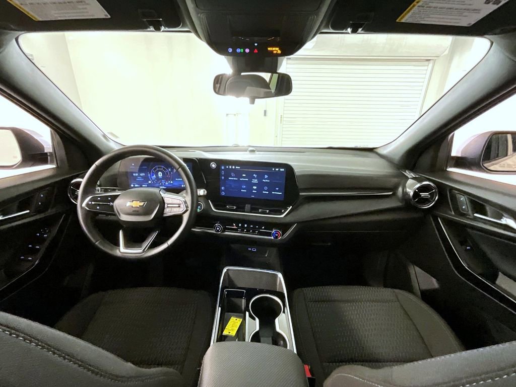 Certified 2025 Chevrolet Equinox LT image 13