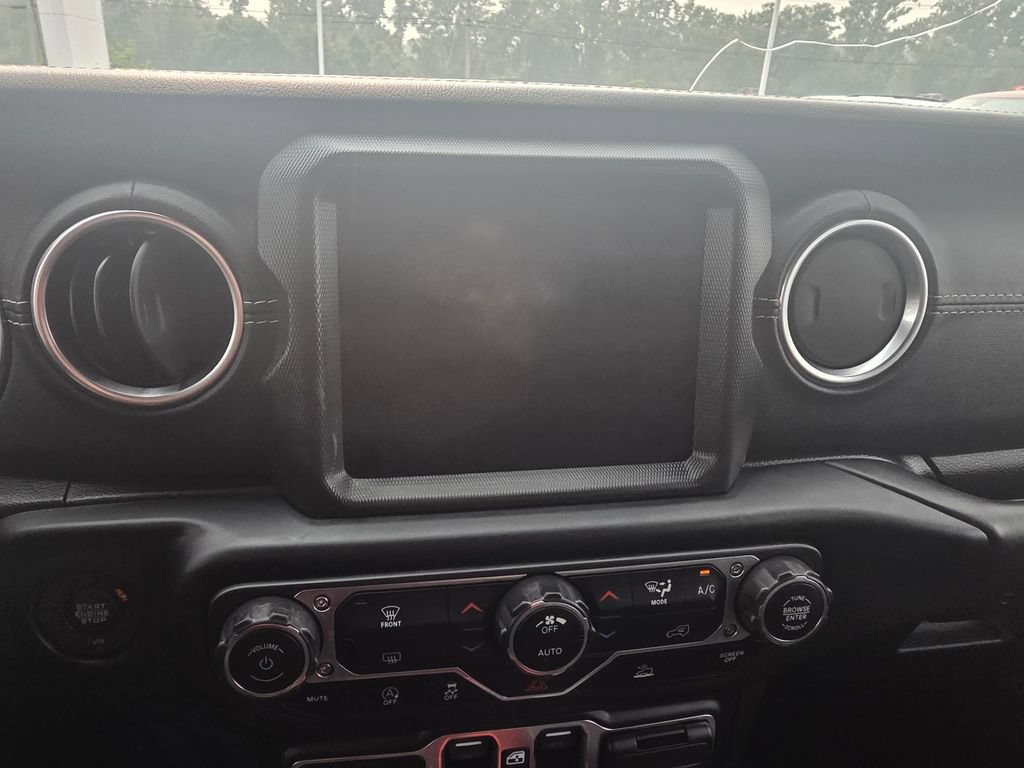 Used 2020 Jeep Gladiator Overland AWD/4WD image 12