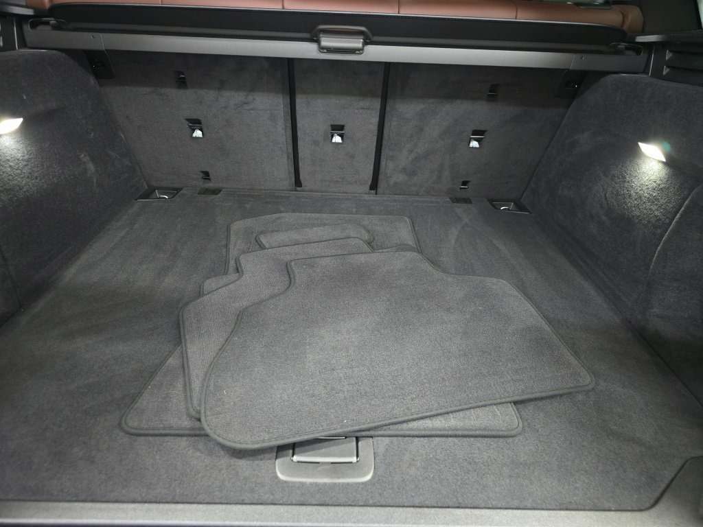 Certified 2024 BMW X5 sDrive40i w/ Executive Package RWD image 27