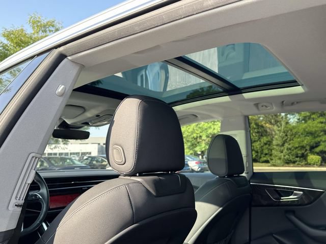 Used 2023 Audi Q8 Premium AWD/4WD image 18