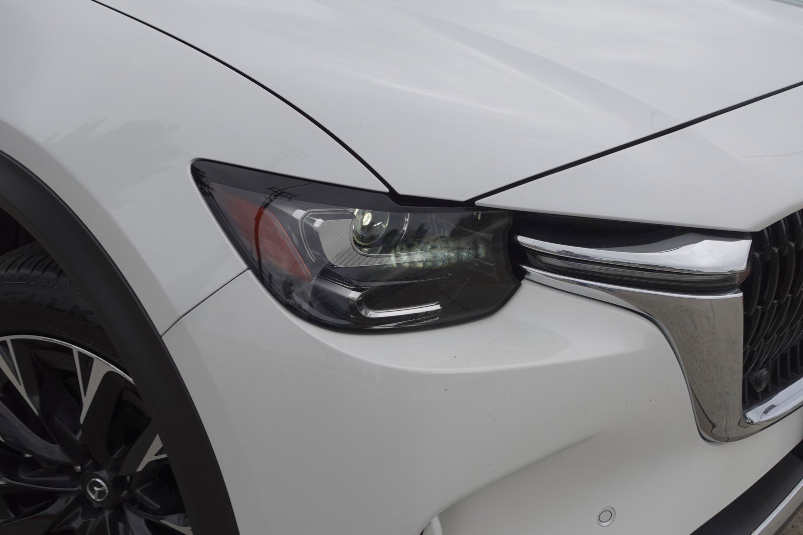 Certified 2024 MAZDA CX-90 Plug-In Hybrid w/ Premium Plus image 2