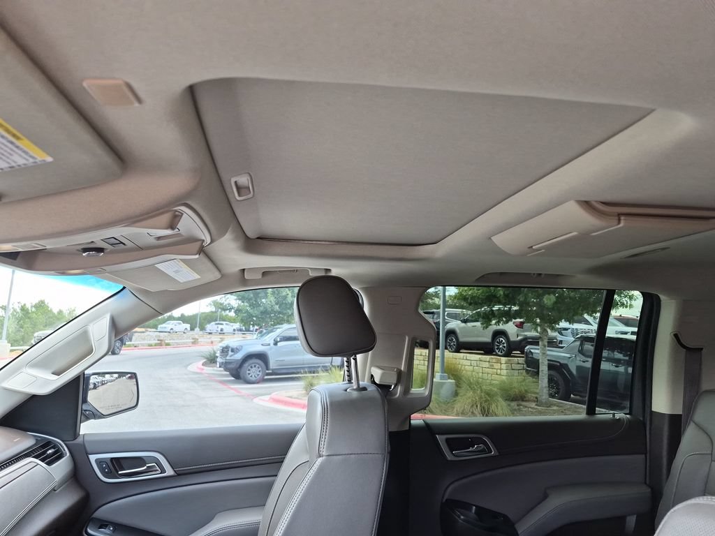 Used 2019 GMC Yukon XL Denali w/ Denali Ultimate Package AWD/4WD image 32