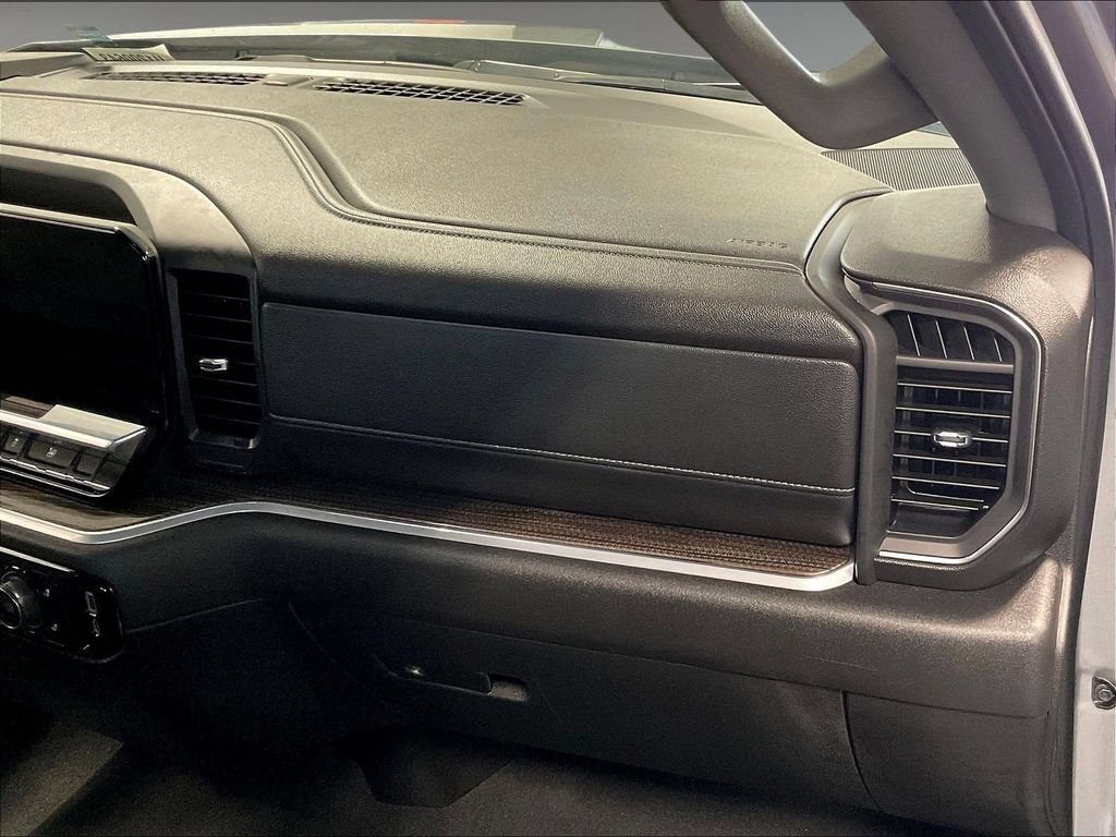 Used 2026 Chevrolet Silverado 1500 LT AWD/4WD image 13