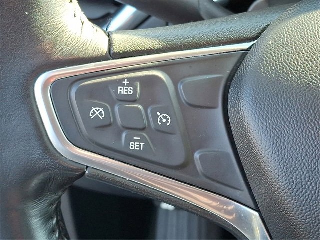 Used 2018 Chevrolet Equinox Premier image 21