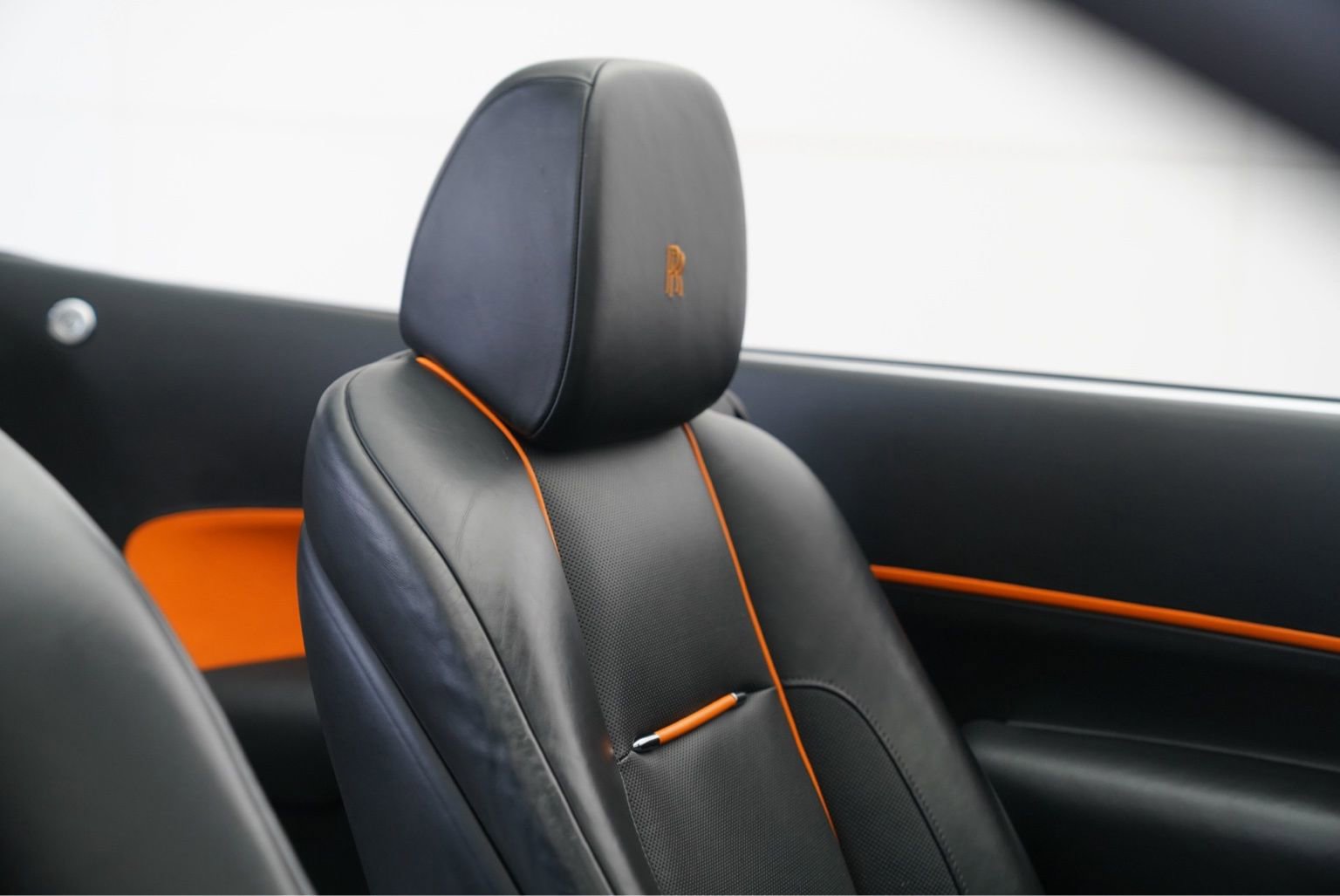 Used 2020 Rolls-Royce Dawn image 85