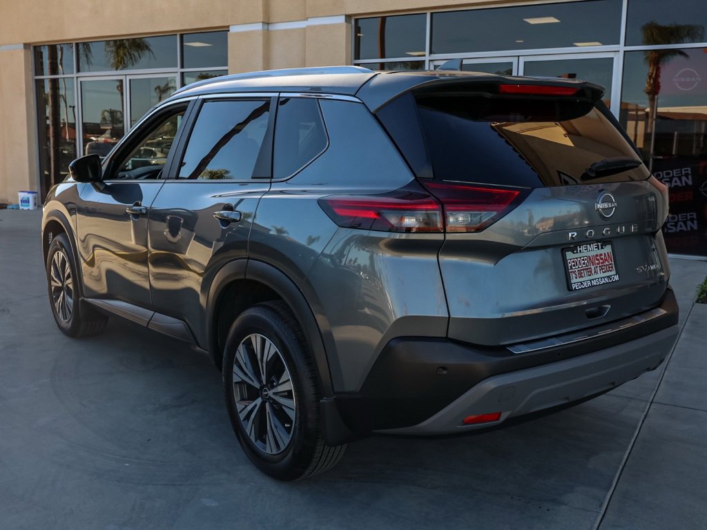 Used 2023 Nissan Rogue SV w/ SV Premium Package image 6