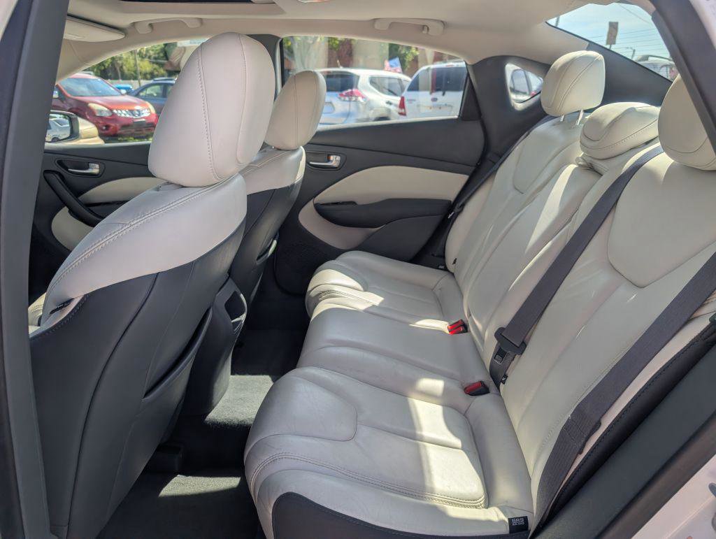 Used 2013 Dodge Dart Limited w/ Technology Group FWD image 10