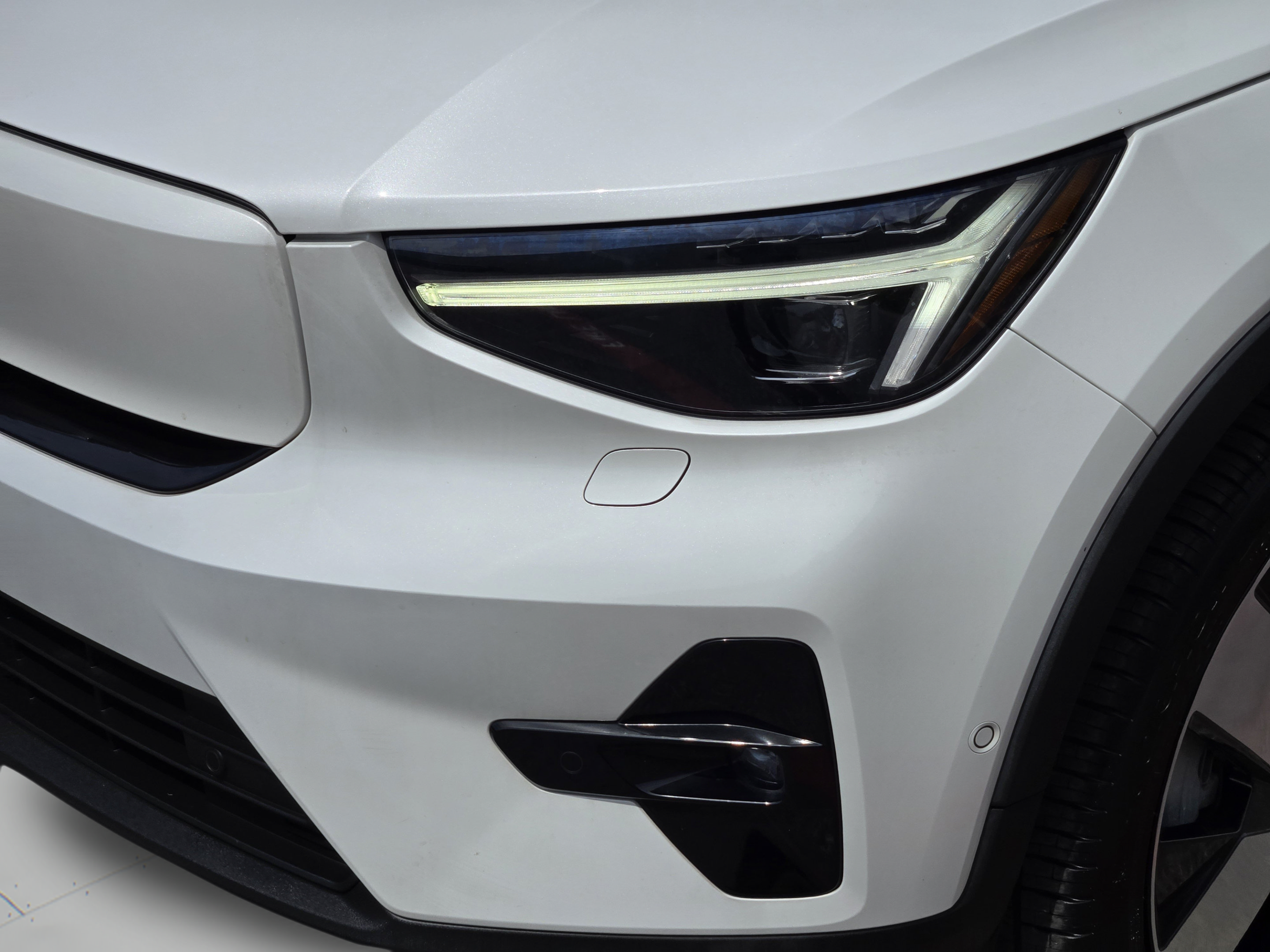 Used 2023 Volvo C40 P8 Recharge Ultimate AWD/4WD image 30