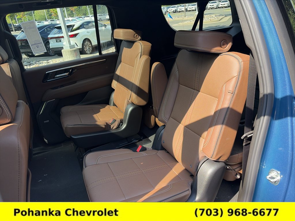 New 2026 Chevrolet Suburban High Country w/ Sun And Tow Package AWD/4WD image 28