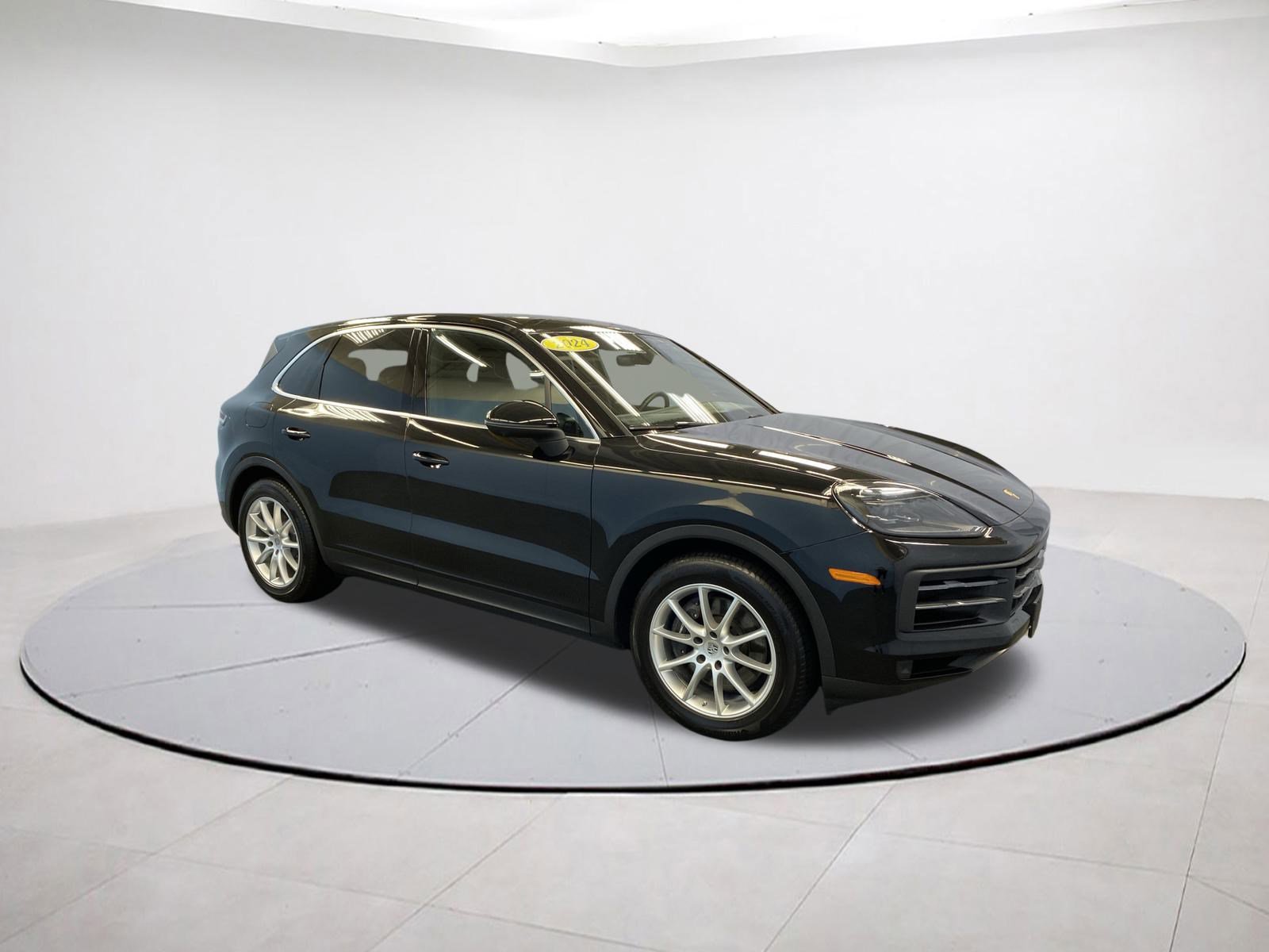 Used 2024 Porsche Cayenne image 7