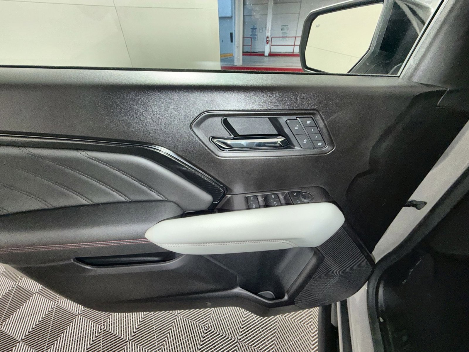 New 2026 GMC Canyon AT4X image 15