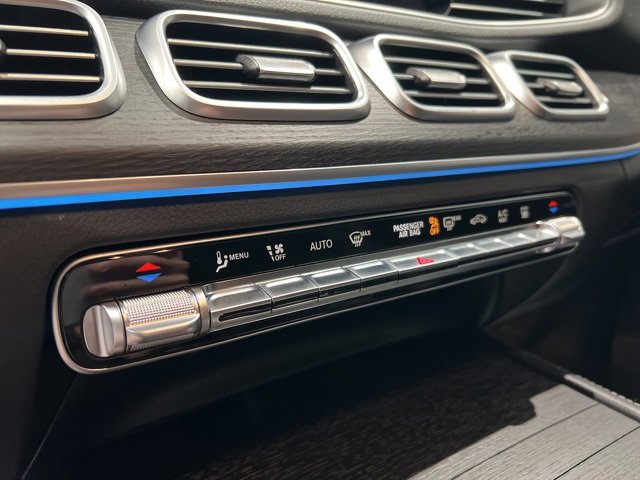 Used 2025 Mercedes-Benz GLE 450e 4MATIC w/ AMG Line Exterior image 28