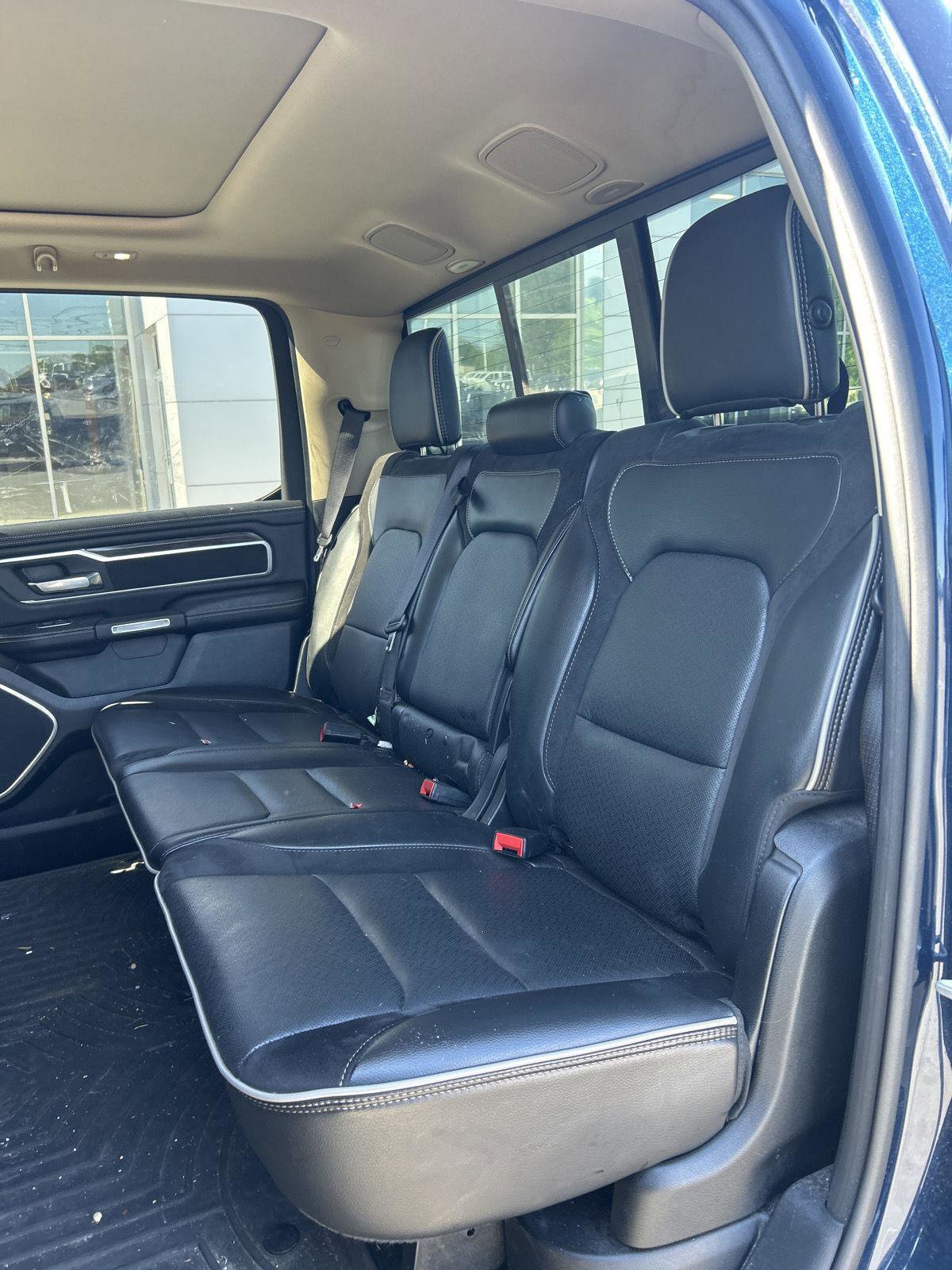 Used 2020 RAM 1500 Laramie AWD/4WD image 8