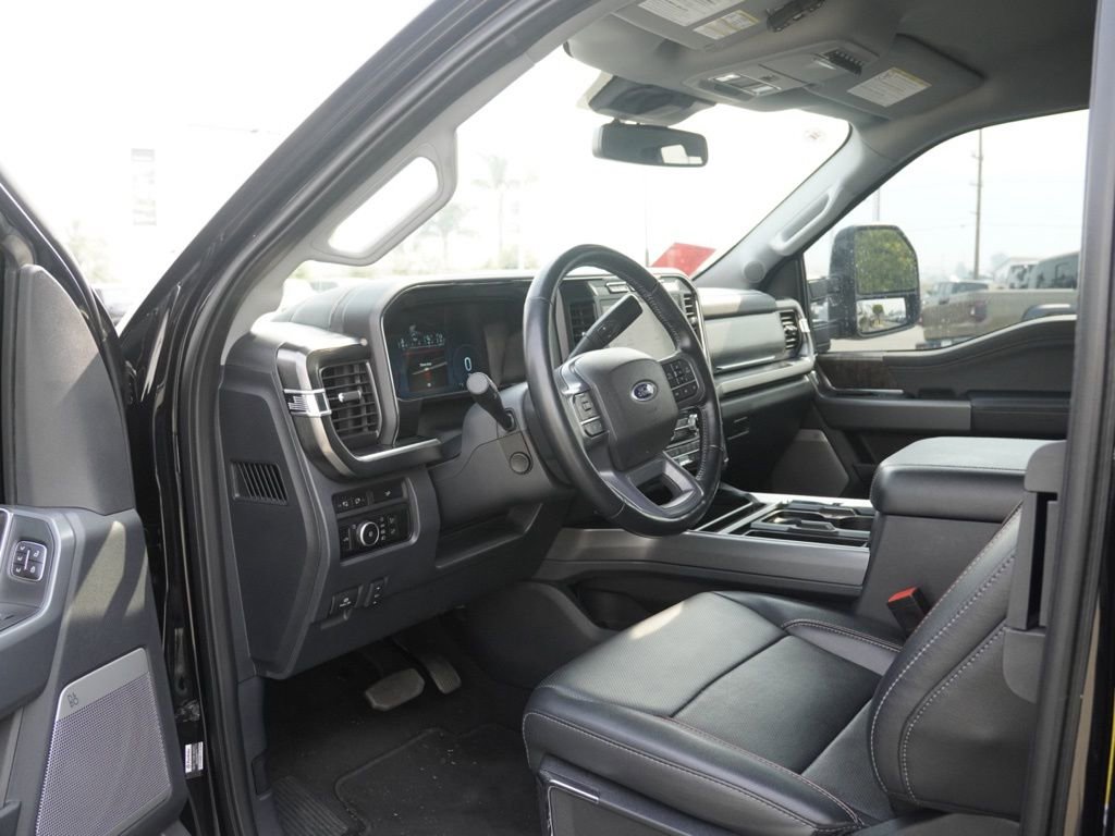Used 2023 Ford F350 Lariat w/ FX4 Off-Road Package image 21