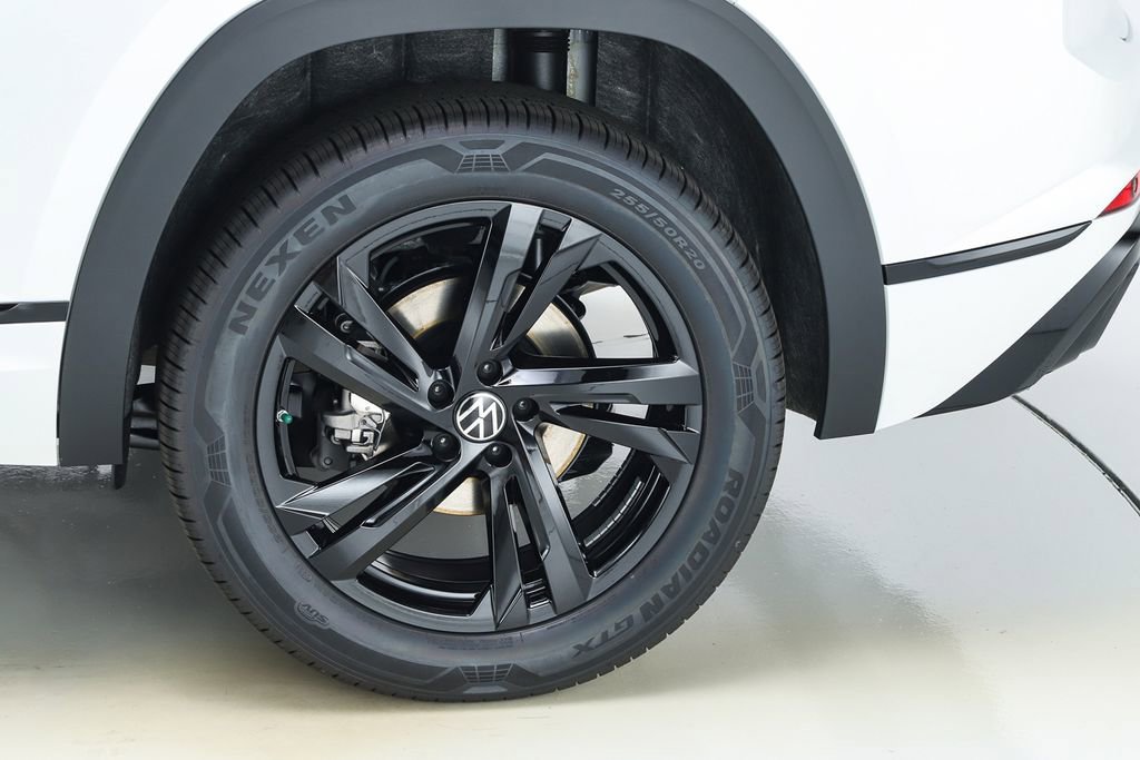 New 2026 Volkswagen Atlas Cross Sport SEL R-Line image 44
