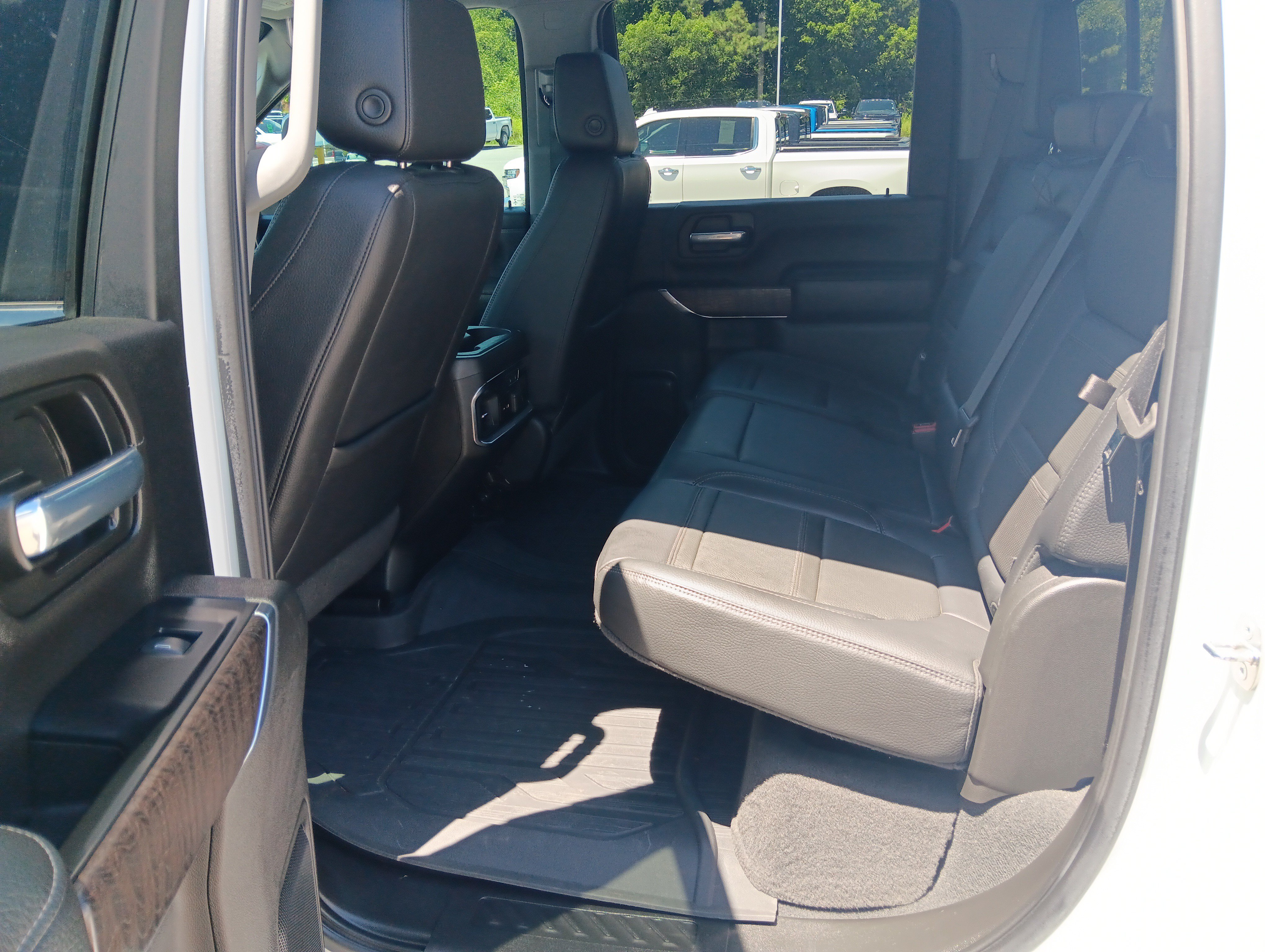 Used 2023 GMC Sierra 3500 Denali w/ Denali Ultimate Package AWD/4WD image 13