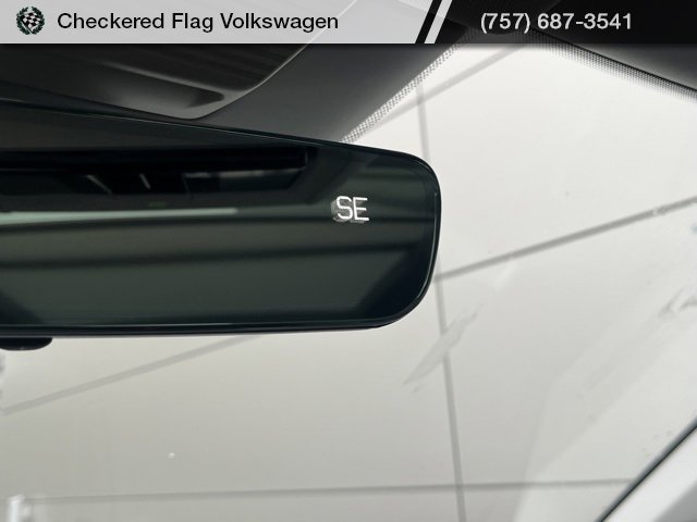 New 2025 Volkswagen Tiguan SE image 50