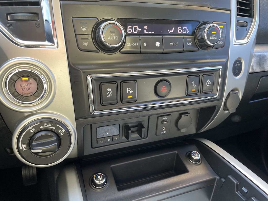 Used 2018 Nissan Titan PRO-4X w/ Pro-4x Convenience Package image 22