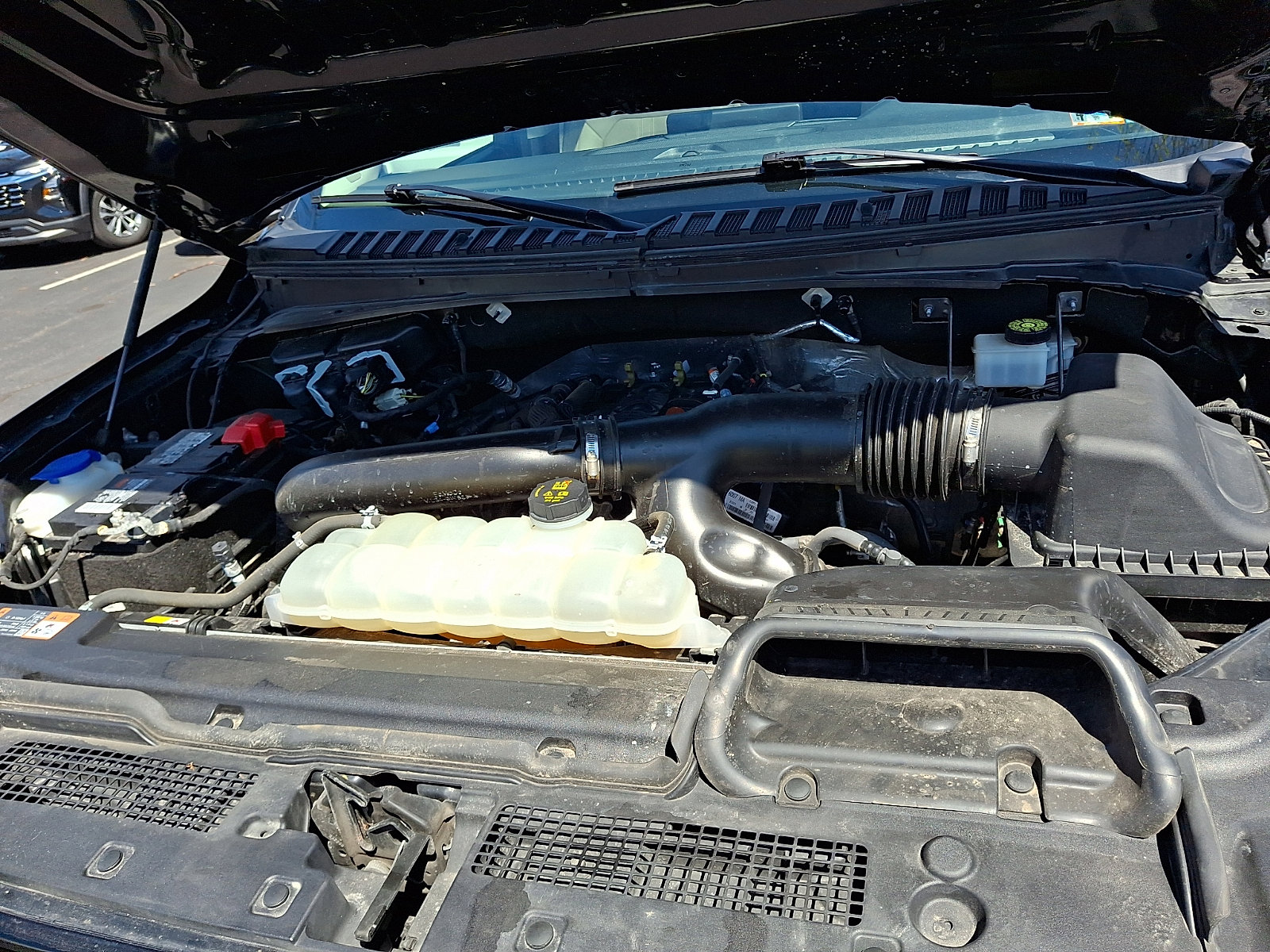 Used 2024 Ford Expedition Limited image 31