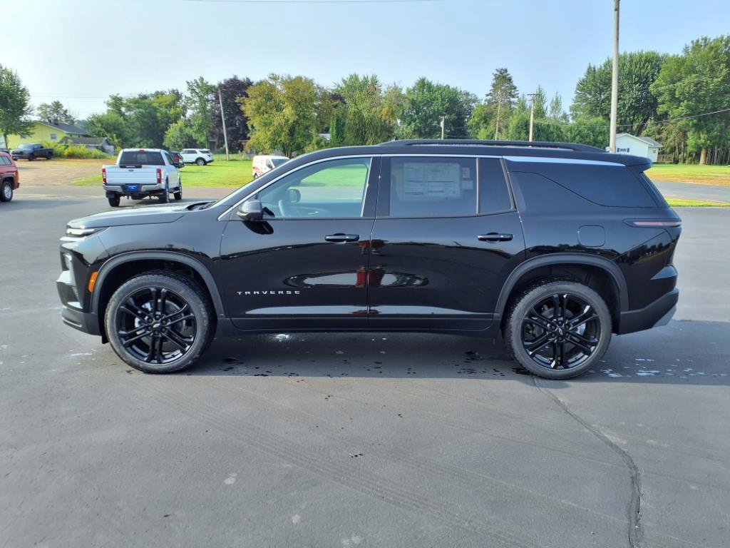 New 2026 Chevrolet Traverse LT w/ Driver Confidence Package image 2