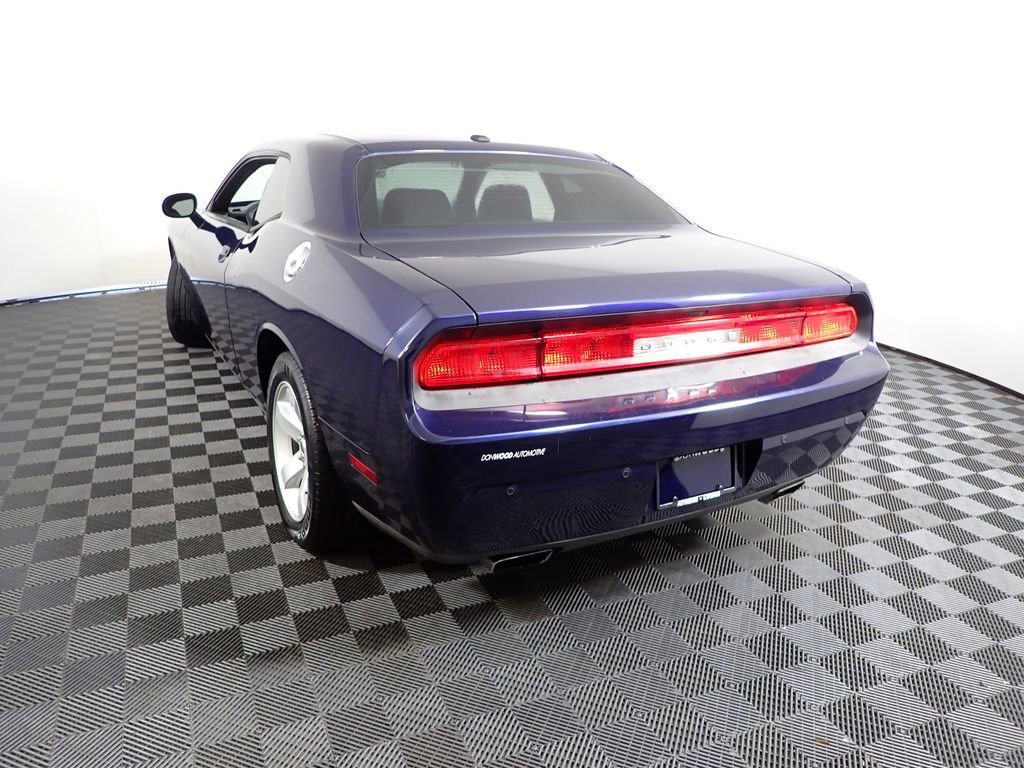 Used 2013 Dodge Challenger SXT Plus image 13