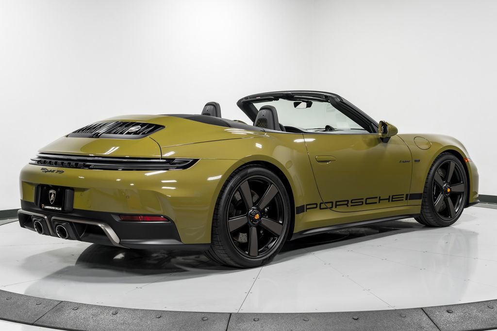 Used 2026 Porsche 911 Carrera GTS image 3