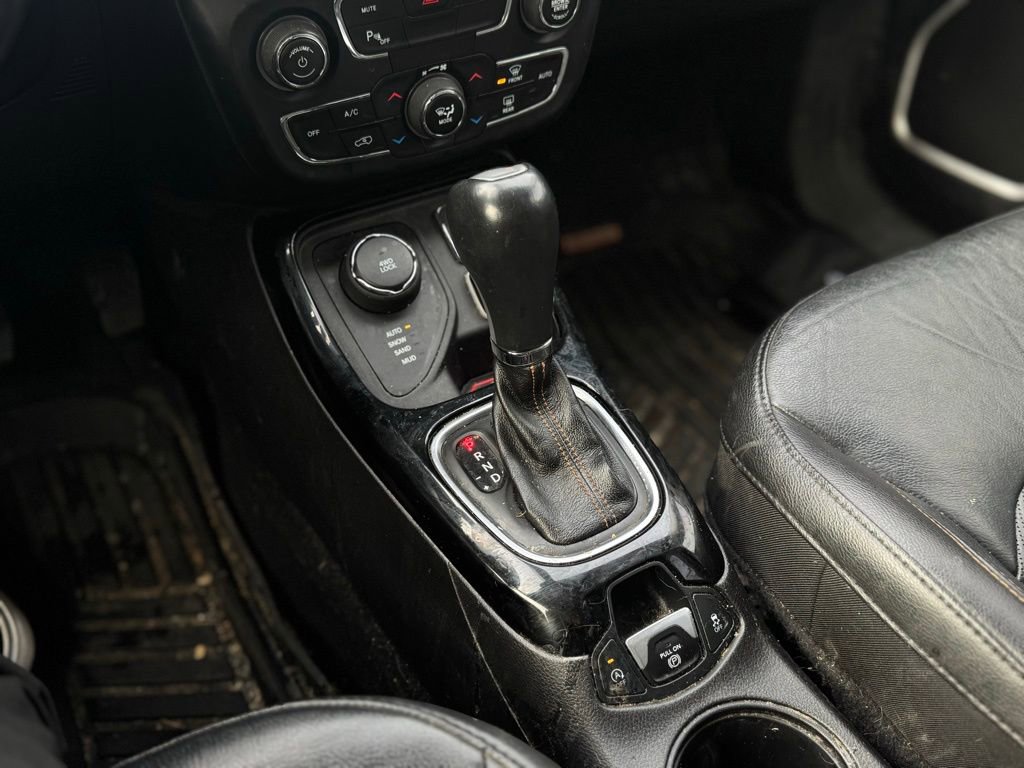 Used 2019 Jeep Compass Limited w/ Safety & Security Group image 16