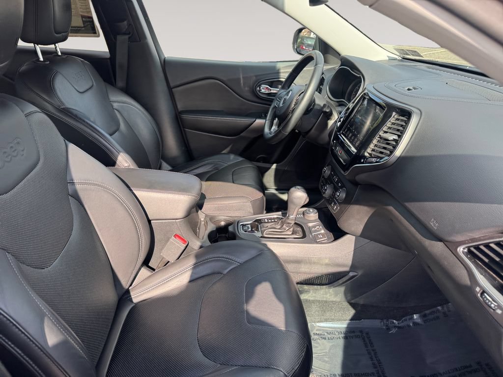 Used 2019 Jeep Cherokee Limited AWD/4WD image 15