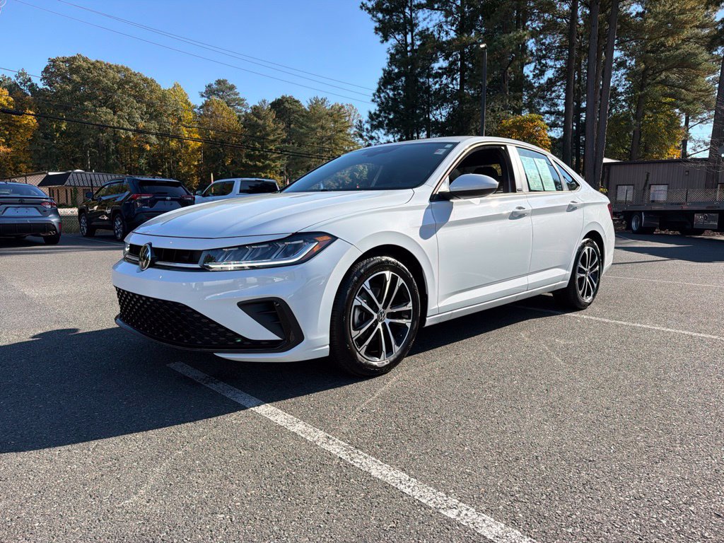 Used 2026 Volkswagen Jetta Sport FWD image 1