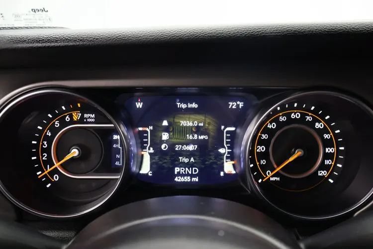 Used 2022 Jeep Wrangler Unlimited Sport AWD/4WD image 23