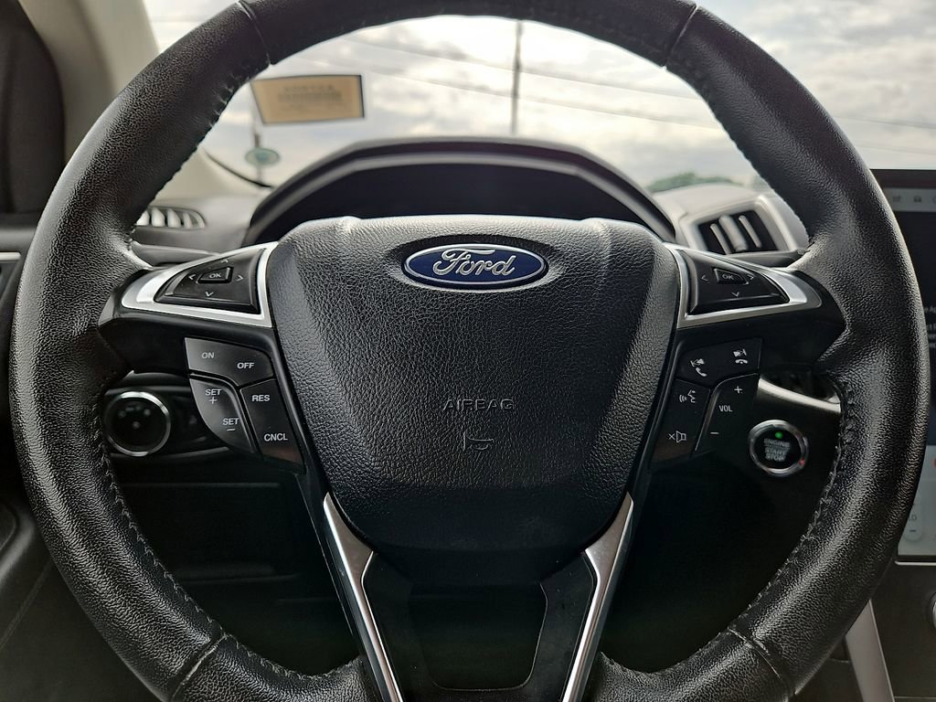 Used 2024 Ford Edge SEL AWD/4WD image 19