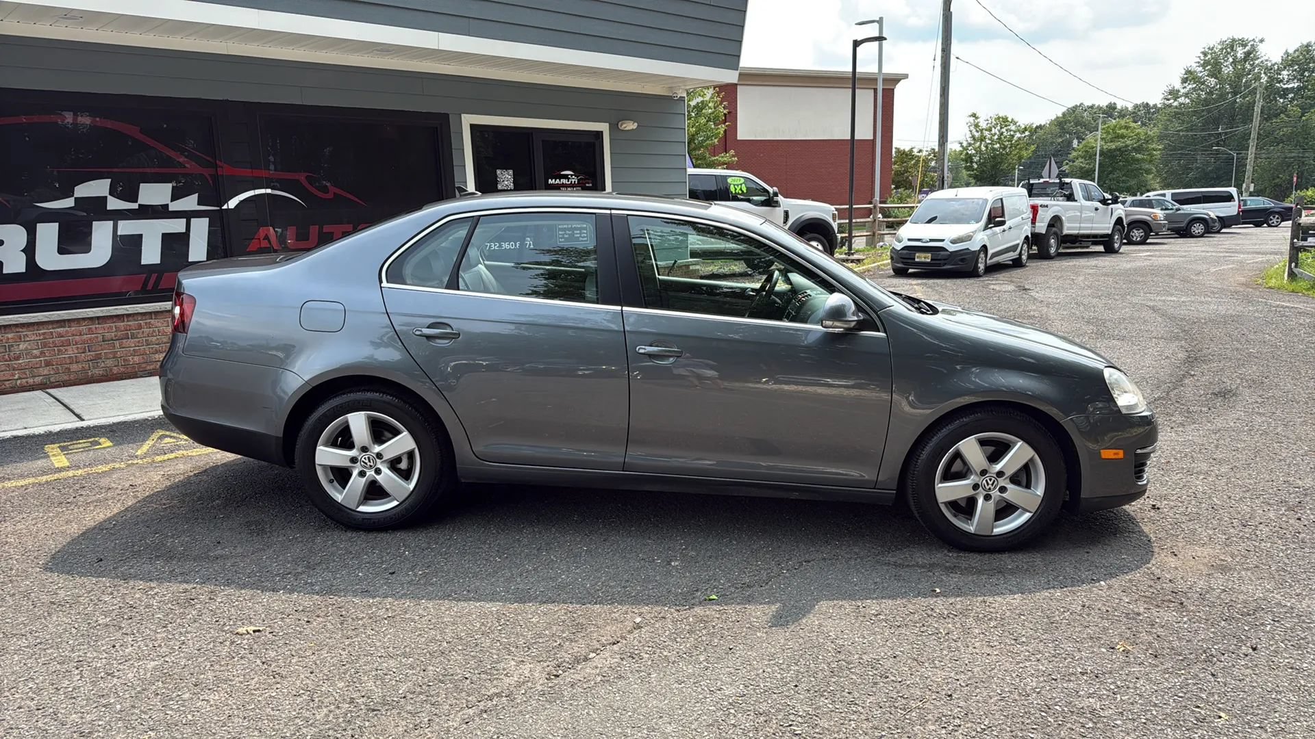 Used 2009 Volkswagen Jetta SE FWD image 4