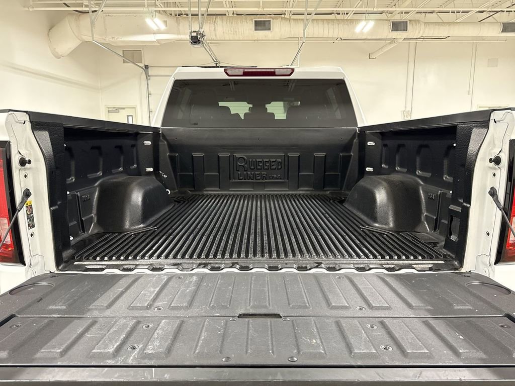 Used 2025 GMC Sierra 1500 SLT image 24