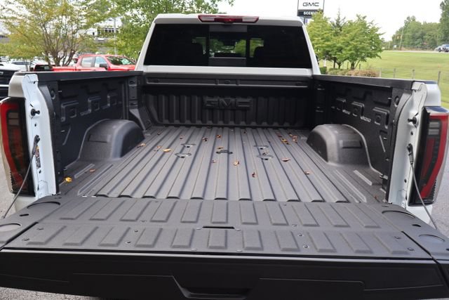 New 2026 GMC Sierra 2500 AT4 w/ AT4 Premium Plus Package AWD/4WD image 24