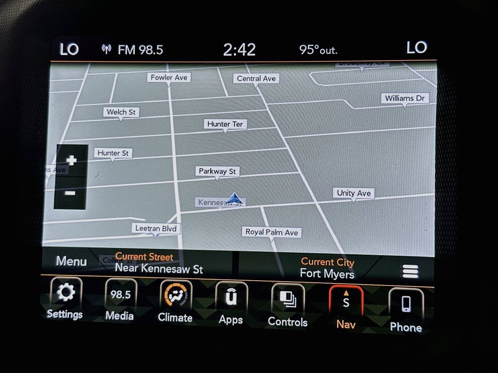 Used 2018 Jeep Wrangler Unlimited Sahara AWD/4WD image 15