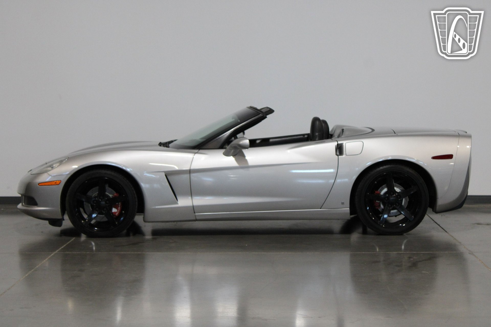 Used 2005 Chevrolet Corvette w/ Preferred Equipment Group RWD image 24