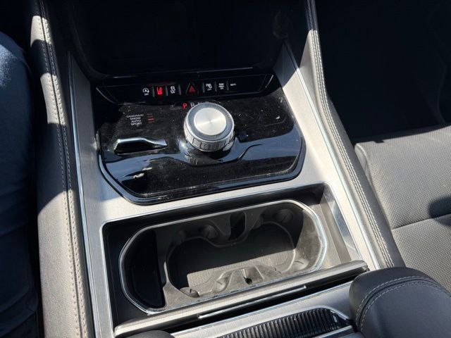 Used 2024 Jeep Wagoneer Series II image 10