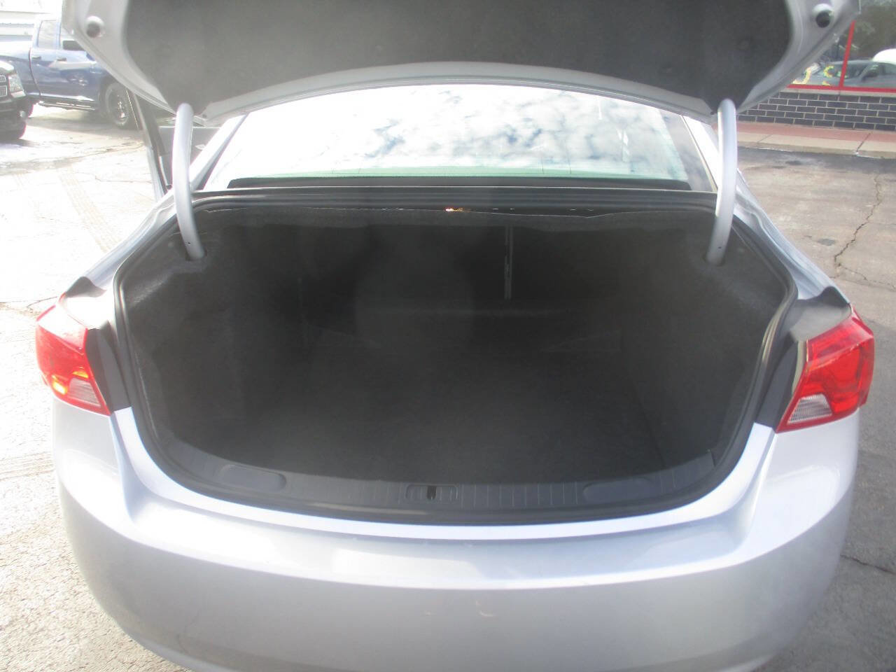 Used 2019 Chevrolet Impala LS image 18