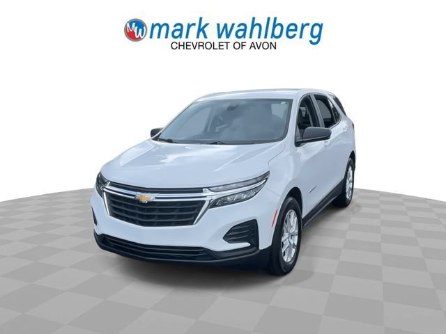 Certified 2024 Chevrolet Equinox LS w/ LS Convenience Package FWD image 3