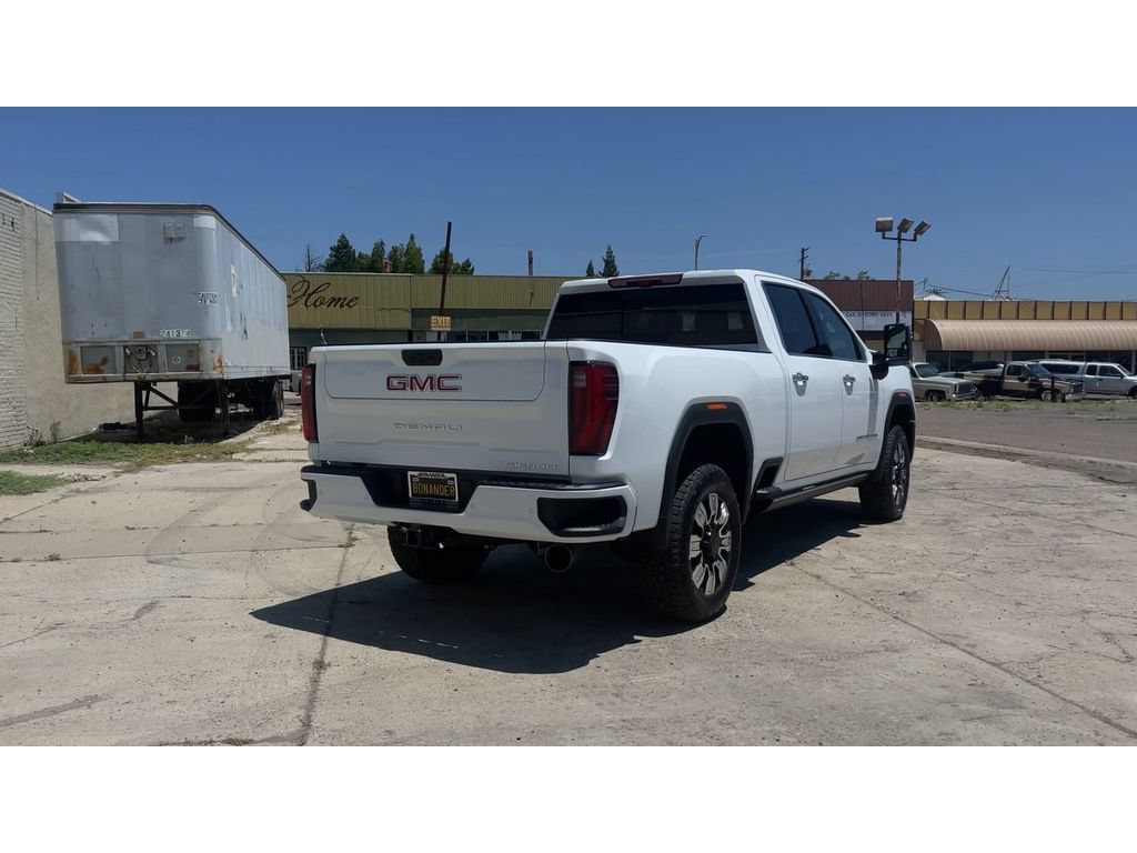 New 2026 GMC Sierra 2500 Denali w/ Denali Reserve Package AWD/4WD image 2