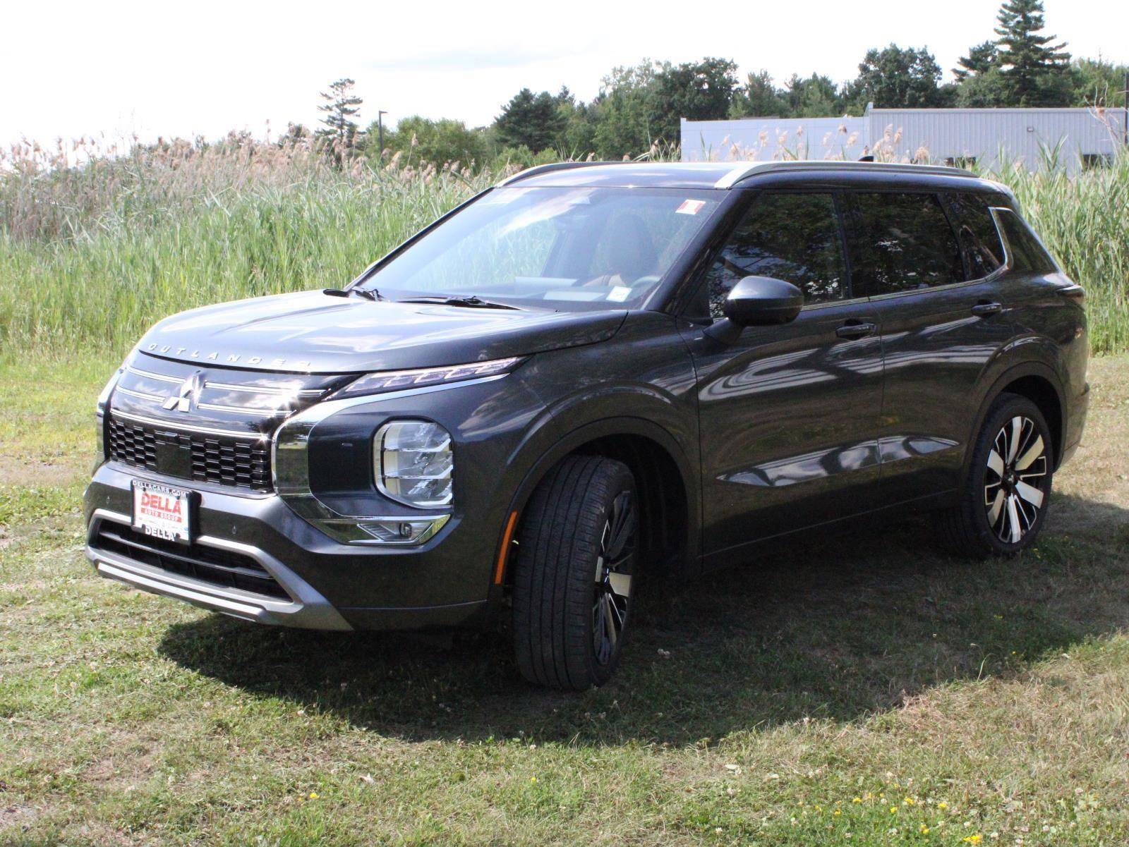 New 2025 Mitsubishi Outlander SEL image 5
