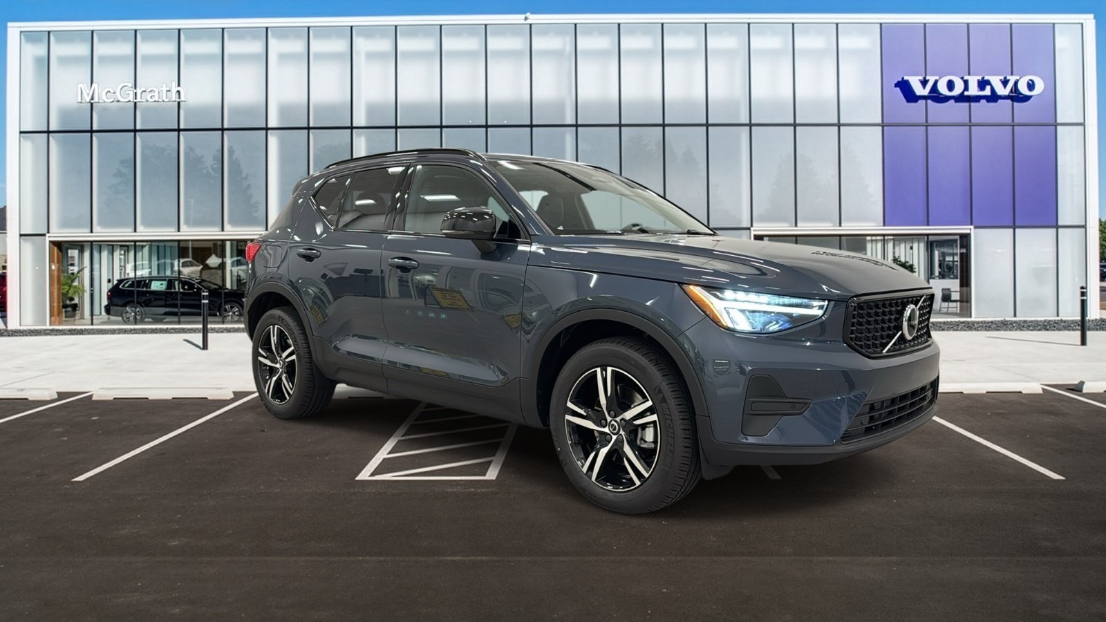 New 2026 Volvo XC40 B5 Core w/ Protection Package Premier AWD/4WD image 1