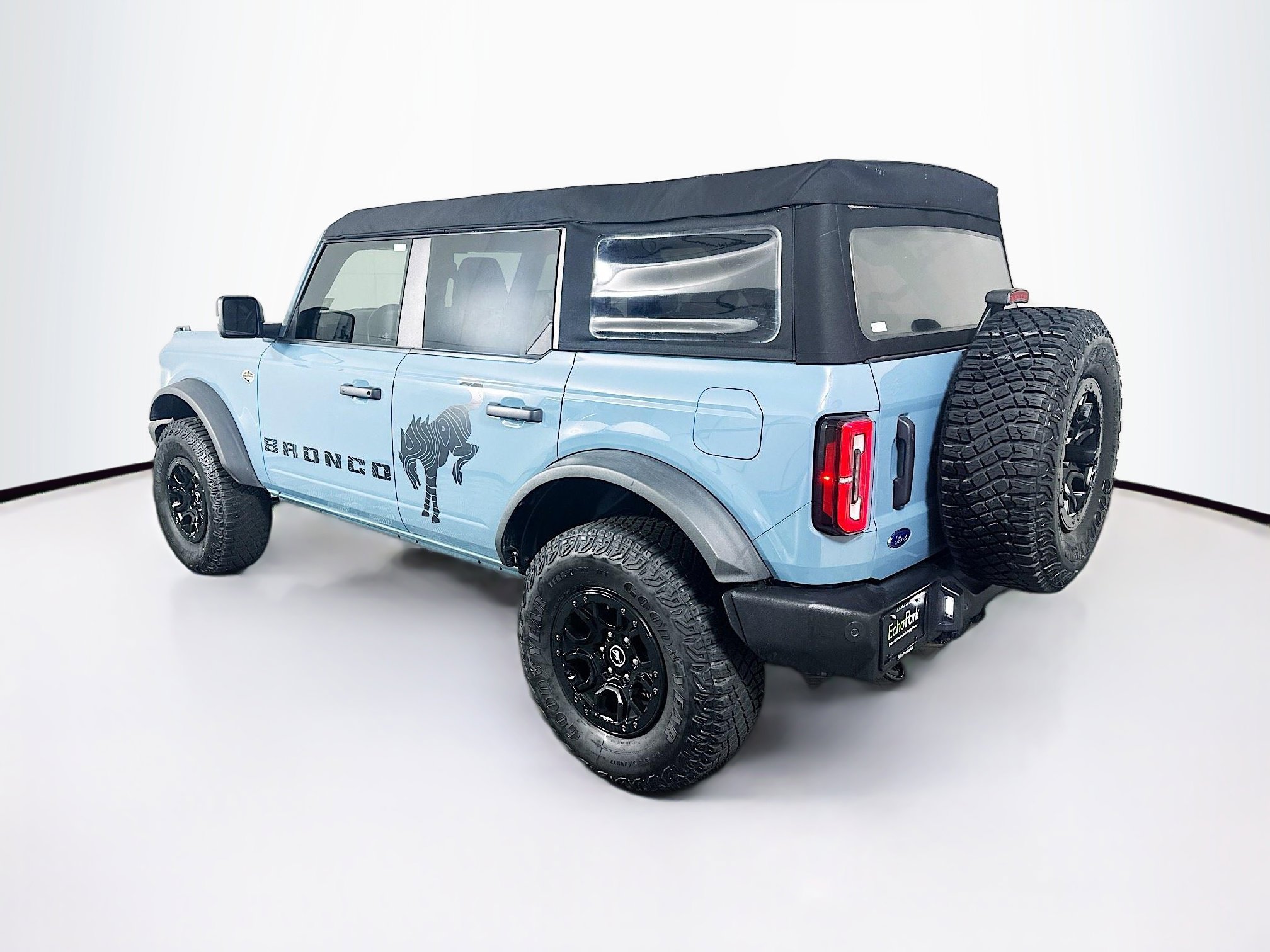 Used 2023 Ford Bronco Wildtrak image 5