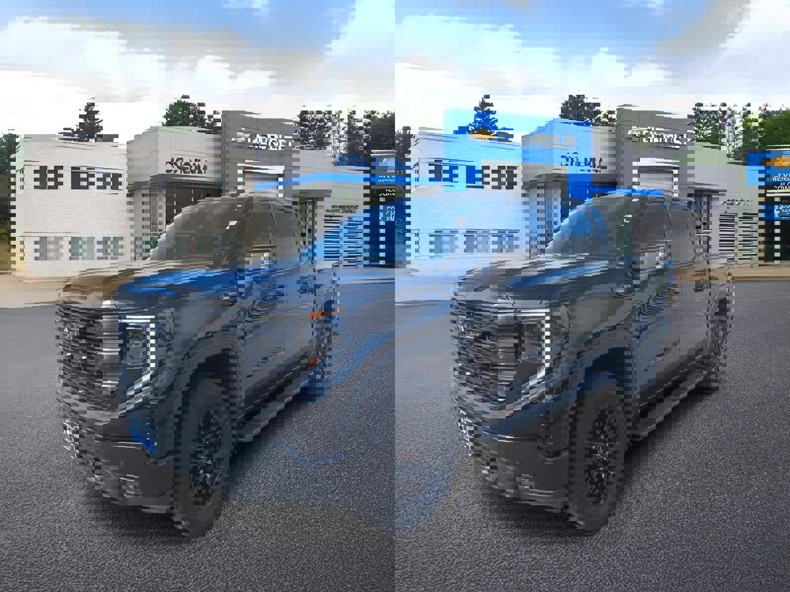 Used 2025 GMC Sierra 1500 Elevation w/ Elevation Premium Package