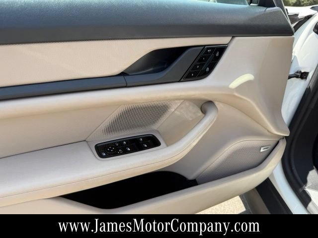 Used 2021 Porsche Taycan 4S AWD/4WD image 13
