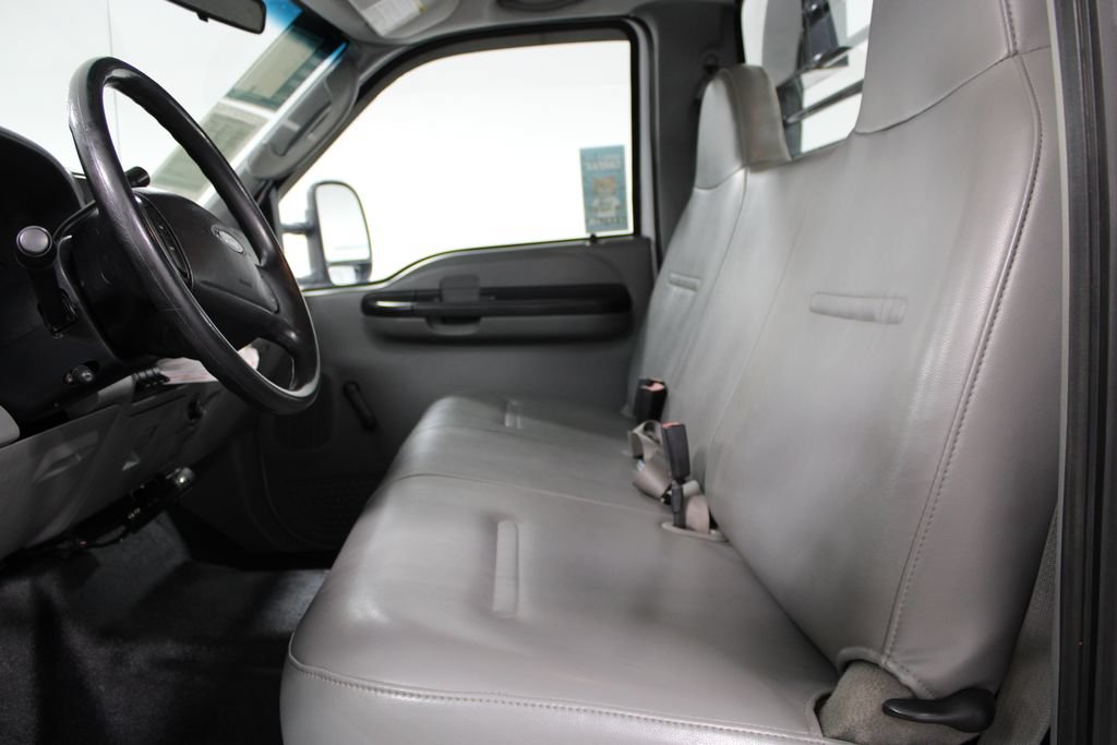 Used 2006 Ford F350 XL RWD image 23