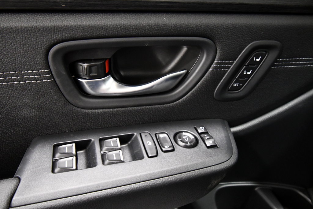 New 2026 Honda Pilot Touring image 17