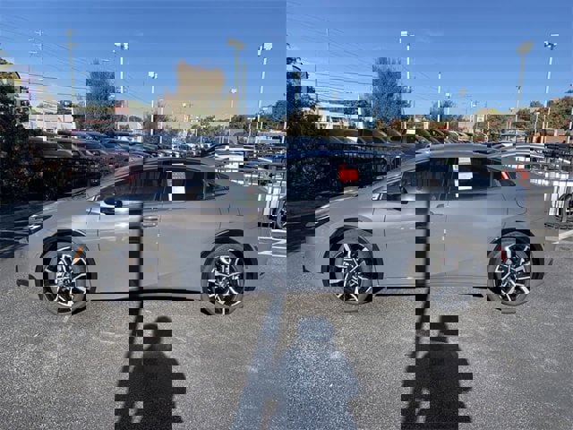 New 2026 Toyota Prius Plug-In Hybrid image 4